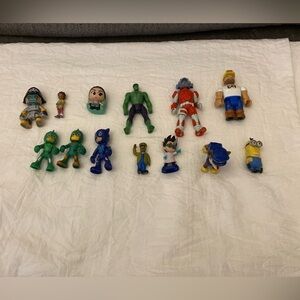 Grouping of figurines. 13 in total​​​​